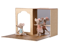 Ballettmäuse im Tanzstudio kleine Schwester und kleiner Bruder