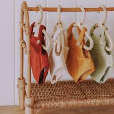 Dinkum Dolls Cloth Rack